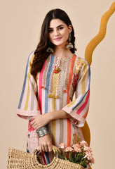 Luxurious Peach Muslin Silk Kashmiri Embroidered Kurta with Pants - Set of 2