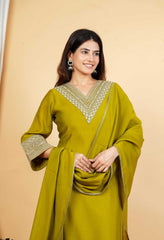 Green Mul Chanderi Zari Sequin Embroidered Suit-Set of 3