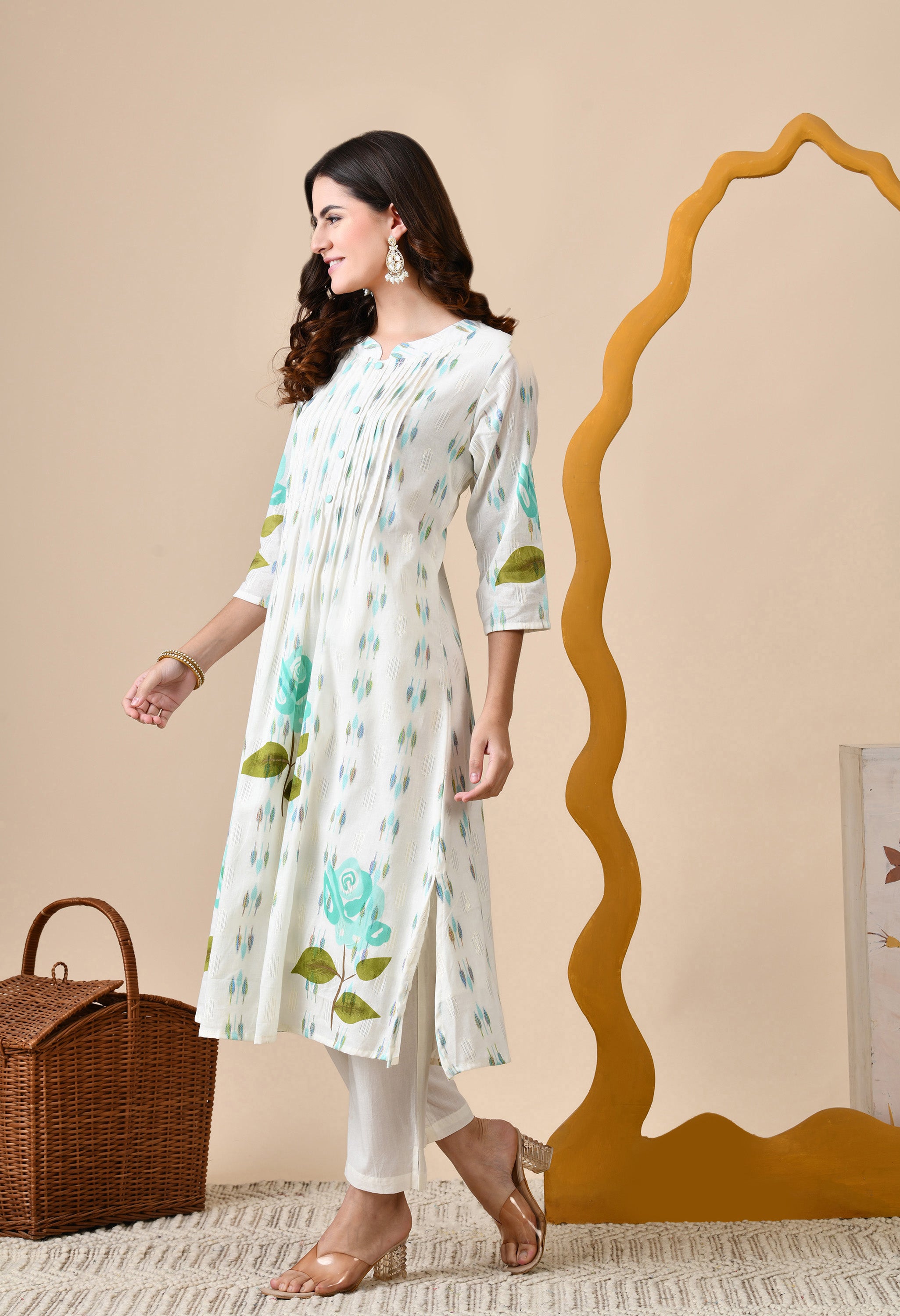 White A-line Hand-Painted Mul Cotton Kurta with Pants- Set of 2.