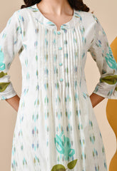 White A-line Hand-Painted Mul Cotton Kurta with Pants- Set of 2.