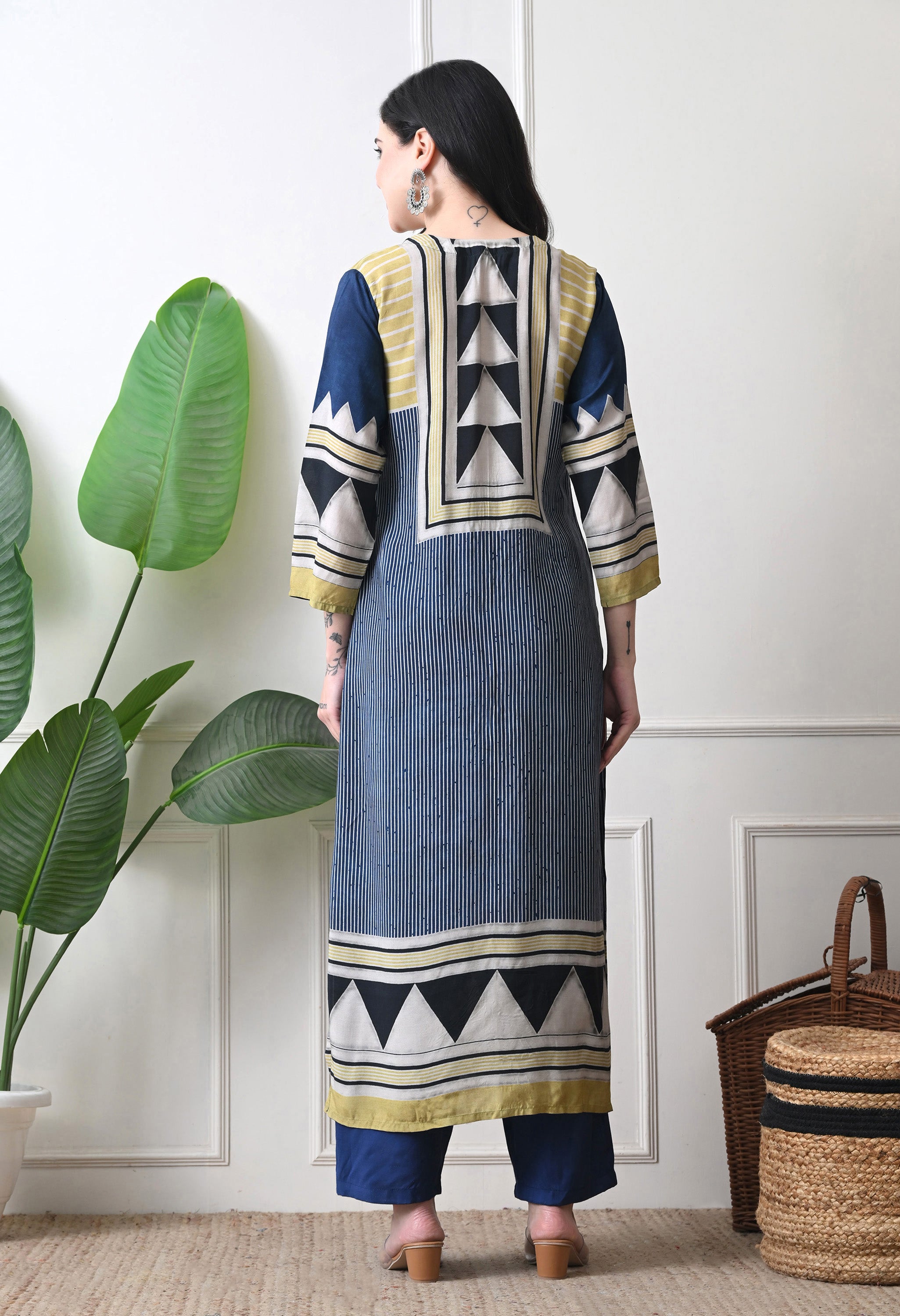 Blue Muslin Abstract Print Kurta with Pants- Set of 2