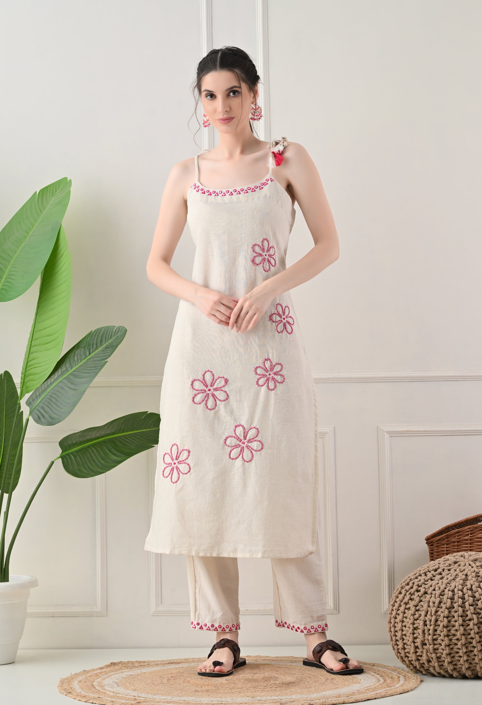 Cream Cotton Suit with Dori Work, Noddle Straps -Set of 3
