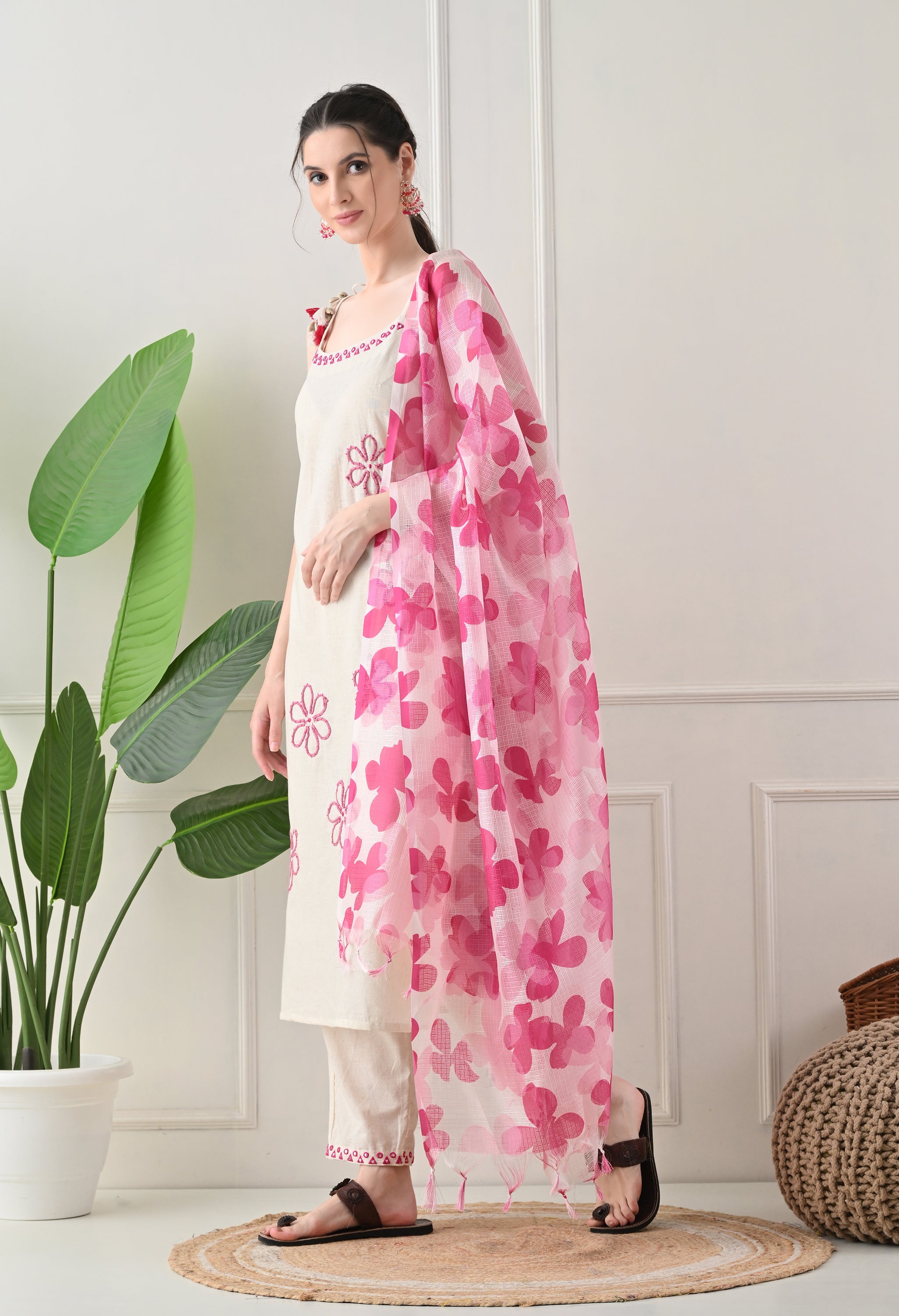 Cream Cotton Suit with Dori Work, Noddle Straps -Set of 3
