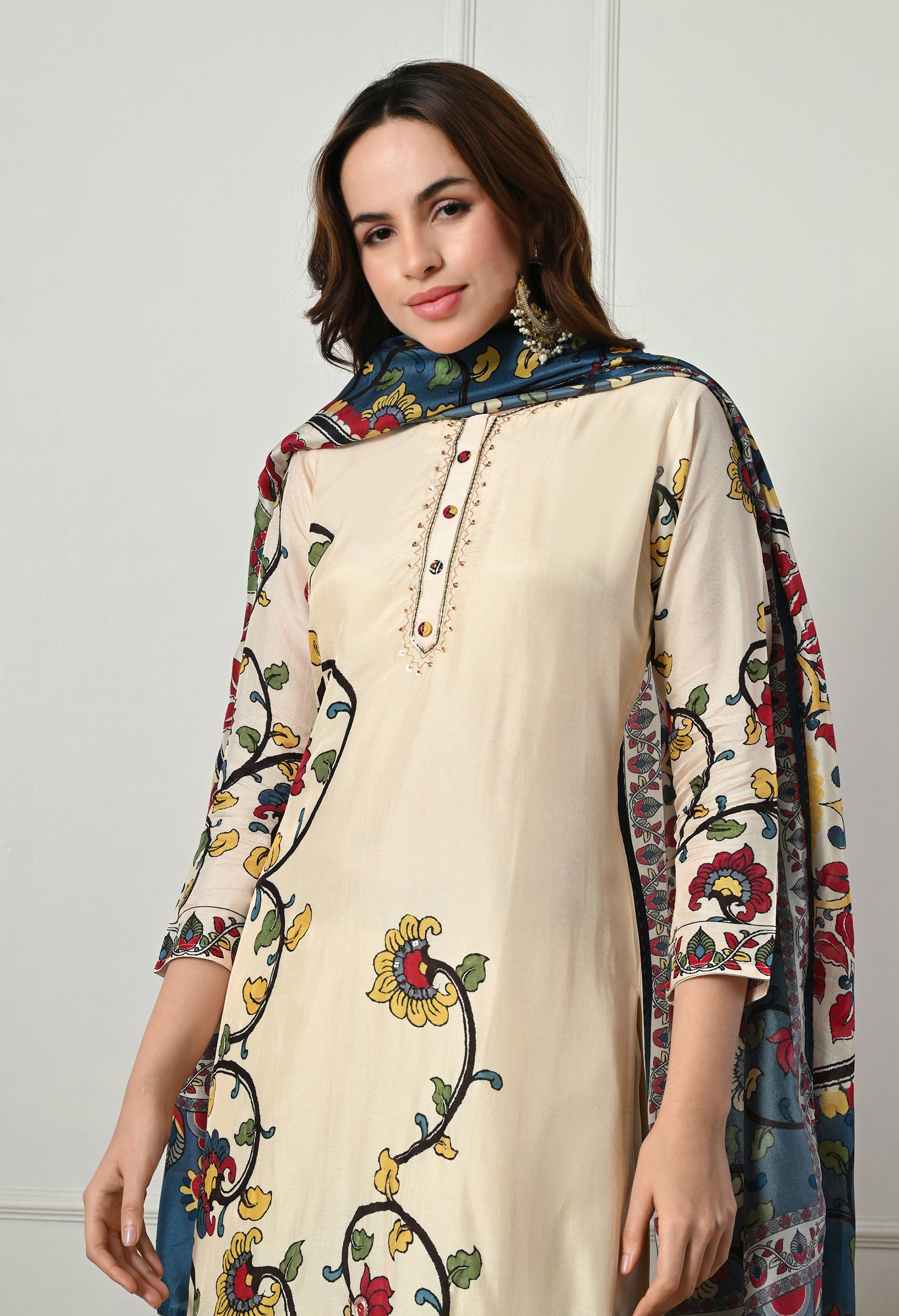 Cream Muslin Digital Print Embroidered Suit-Set of 3
