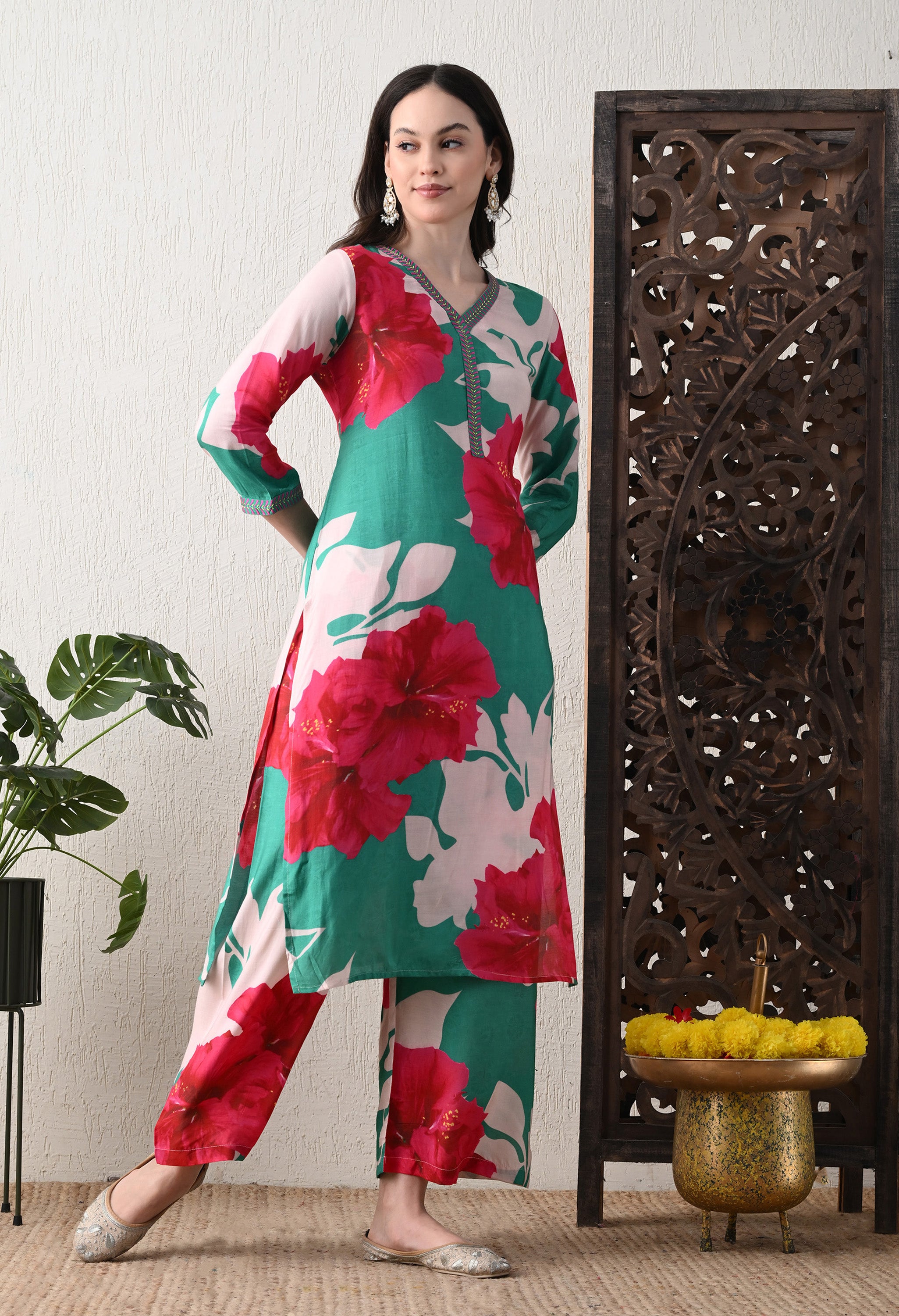 Green Floral Pure Muslin Suit- Set of 3