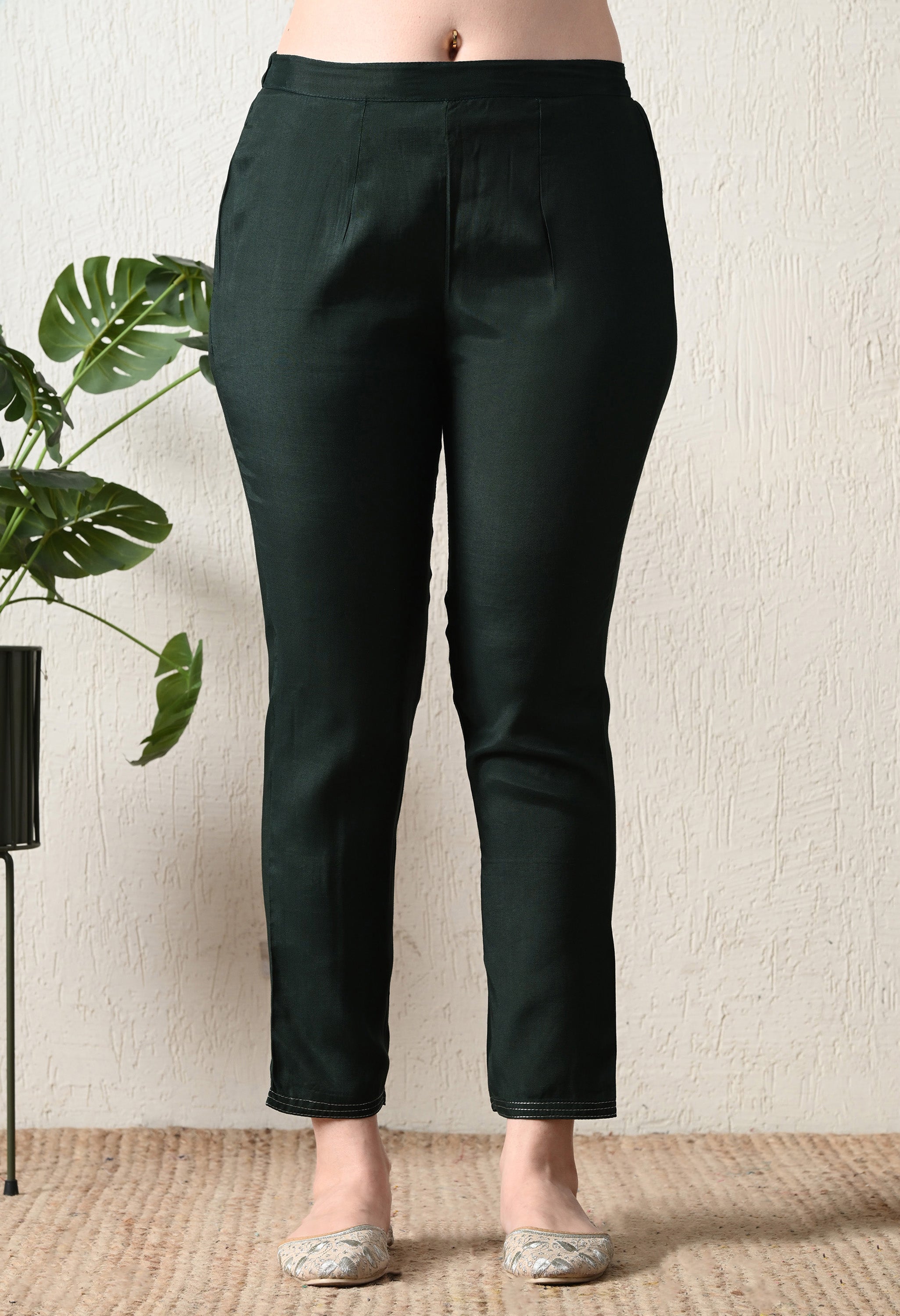 Green Crepe Embroidered Digital Print Suit - Set of 3