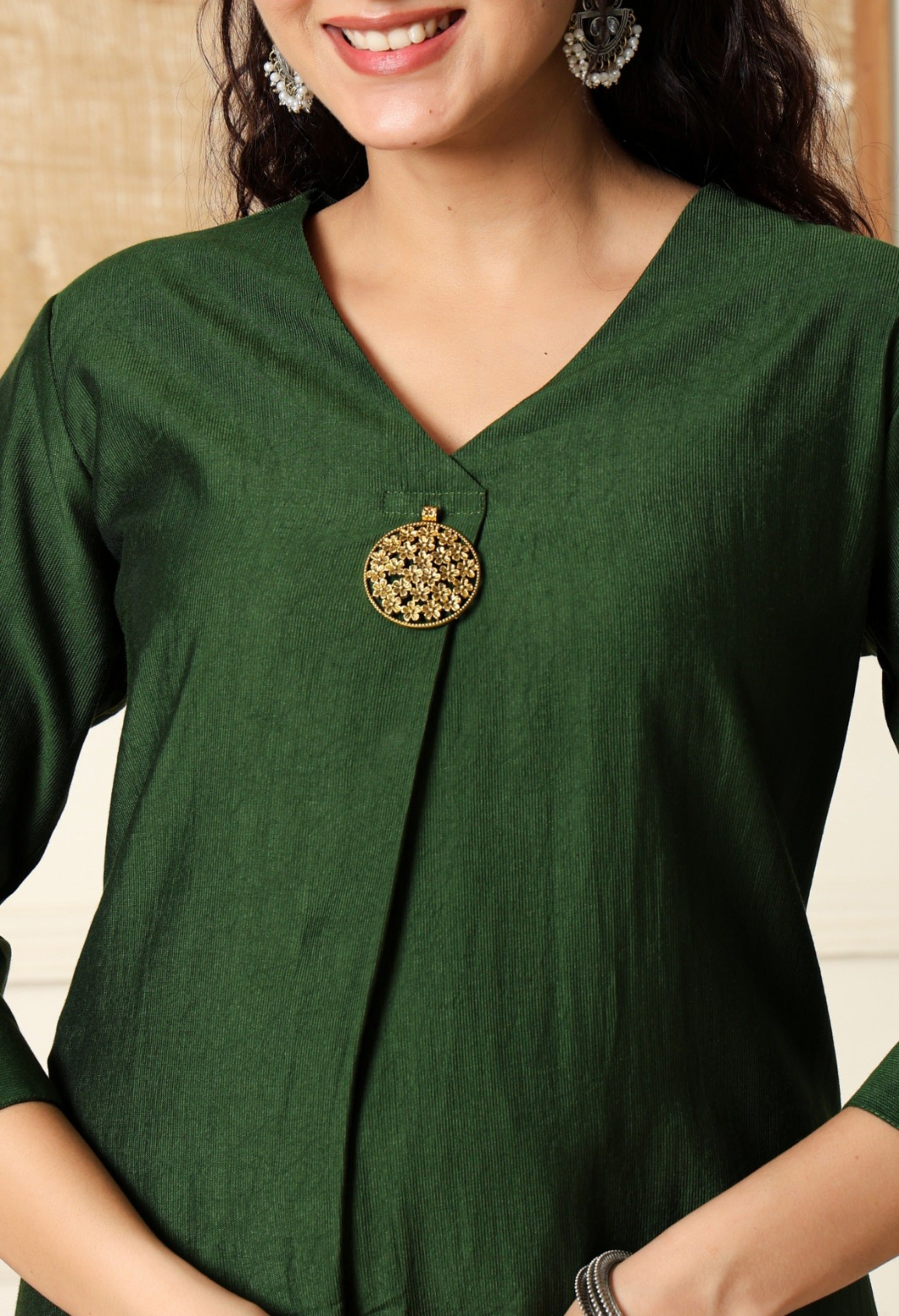 Green Vertical Silk A-Line Kurta With Pants- Set of 2