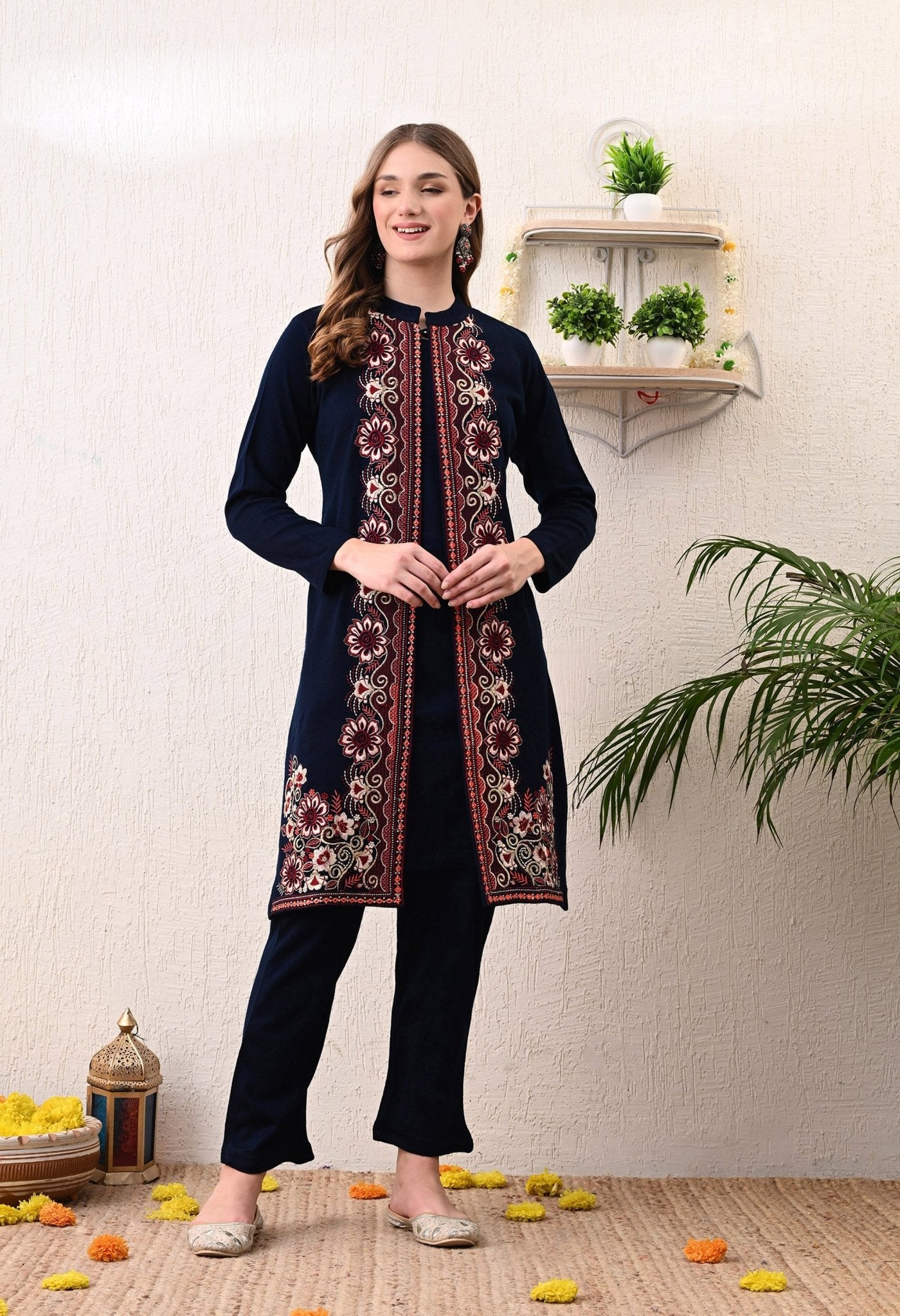Elegant 3 - Piece Woolen Set - Fine Strings