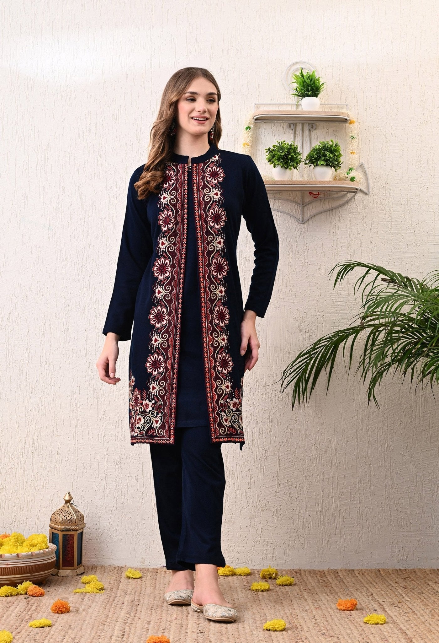 Elegant 3 - Piece Woolen Set - Fine Strings