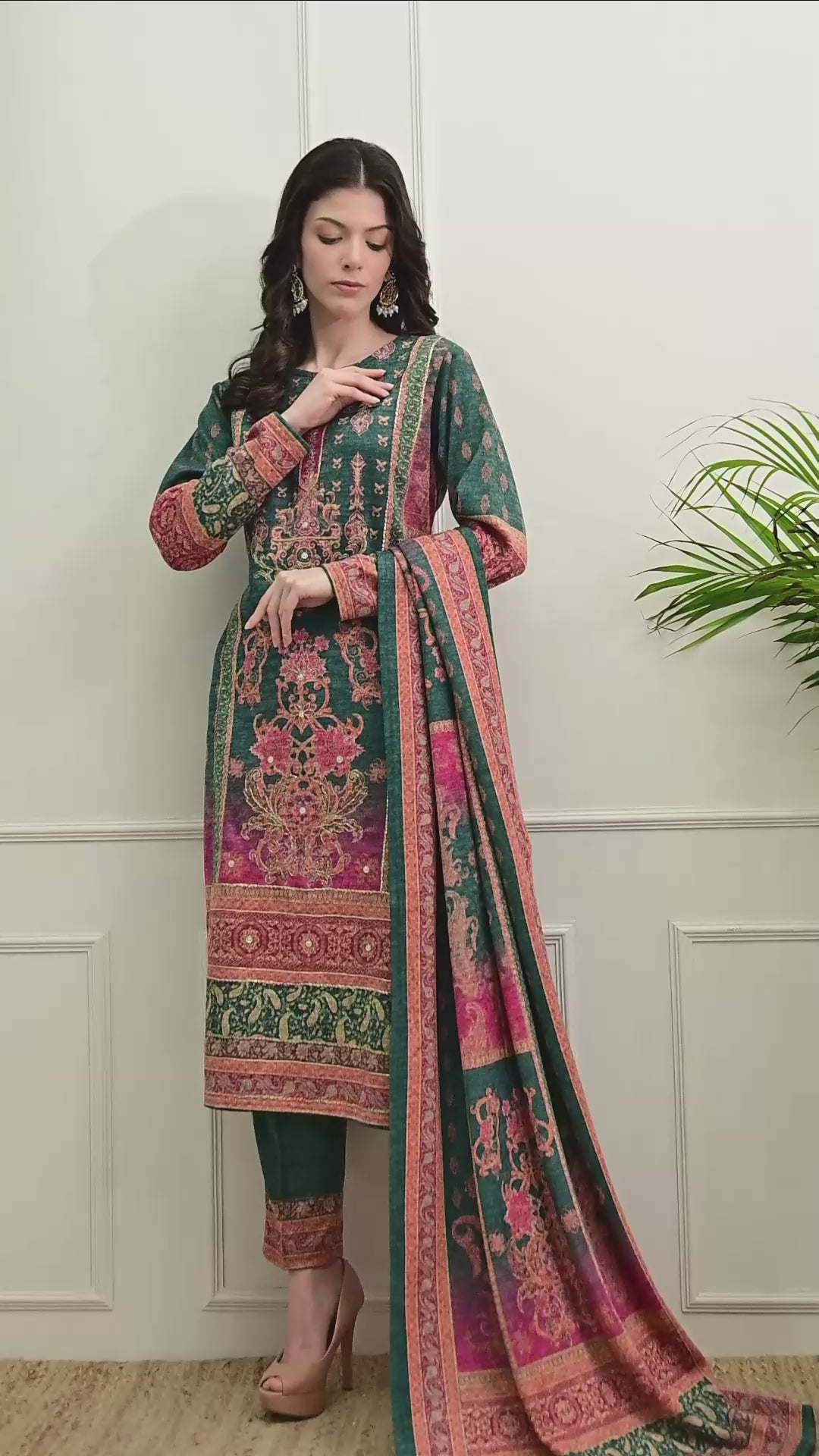 Green with Pink Ombre Digital Print Suit with Zari Work Detailing - Set of 3