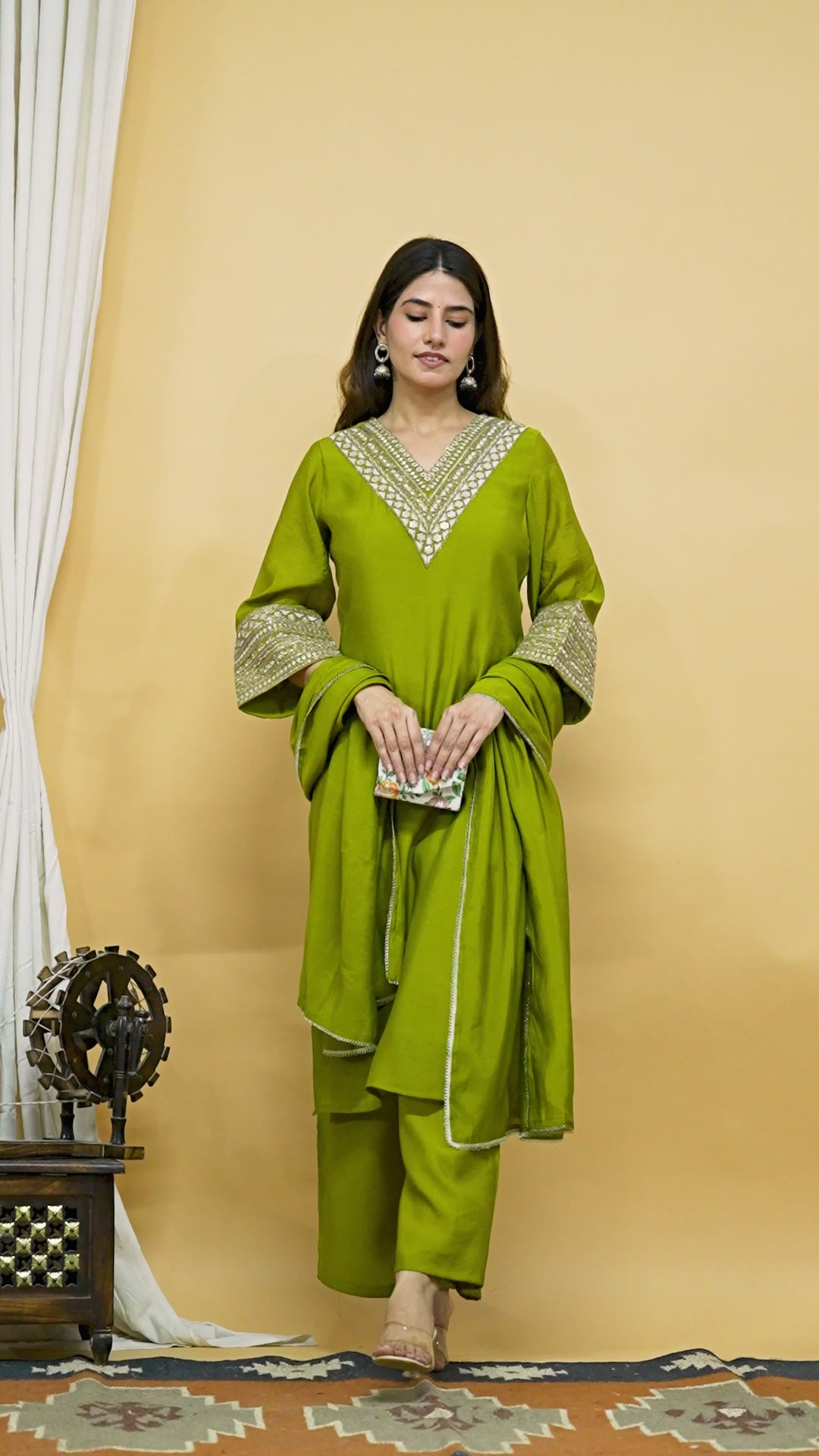 Green Mul Chanderi Zari Sequin Embroidered Suit-Set of 3